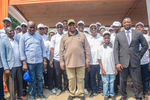 RSE - La Banque populaire maroco-centrafricaine (BPMC) inaugure un bâtiment scolaire à Damara en présence de Touadera